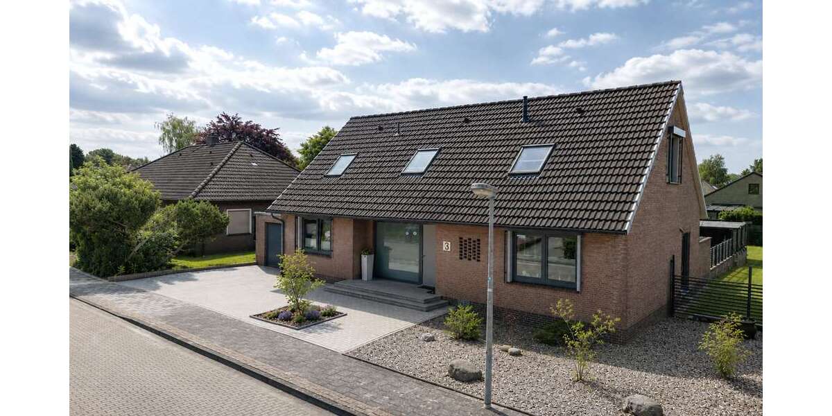 Einfamilienhaus Varel - 4 Zimmer, 243 m&sup2;, 595.000&euro; | Angebot:26803885