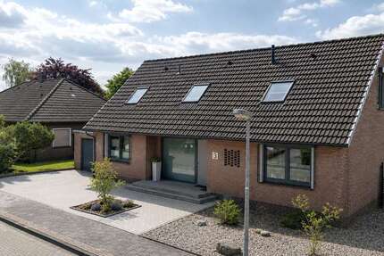 Haus Varel - 4 Zimmer, 243 m&sup2;, 595.000&euro; | Angebot:26803885