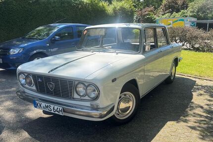 Lancia Fulvia 72.369 km 11.990 &euro; willich 47877