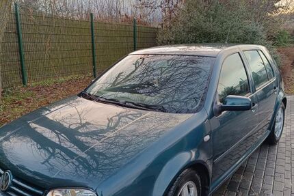 VW Golf 178.500 km 699 &euro; Ilmenau 98693