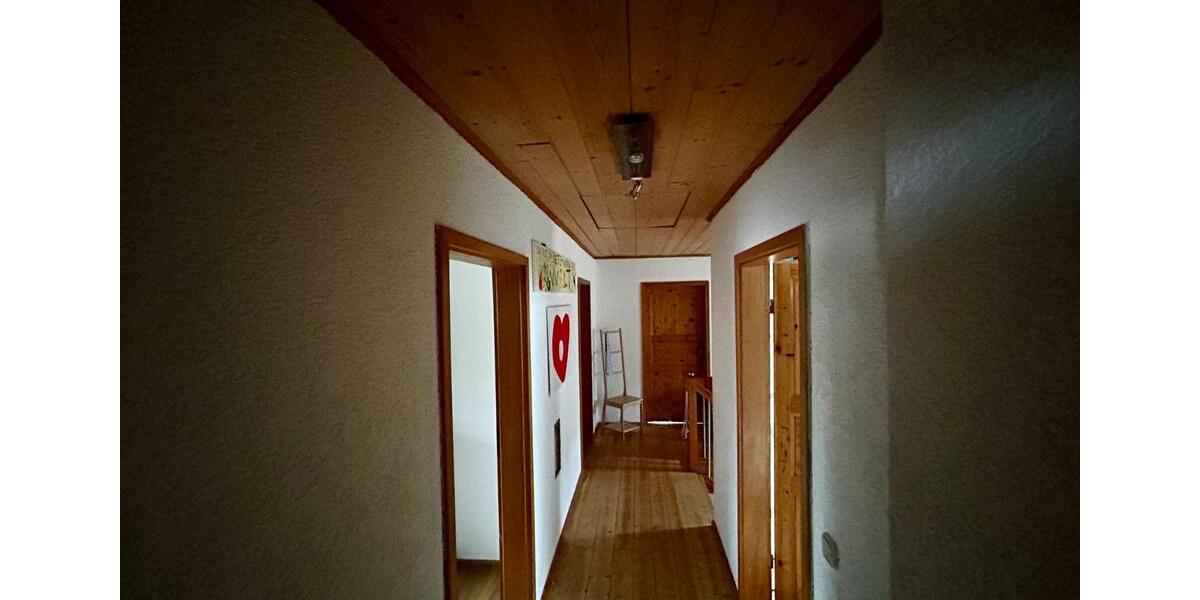 Einfamilienhaus Hauzenberg - 7 Zimmer, 240 m&sup2;, 565.000&euro; | Angebot:26044925