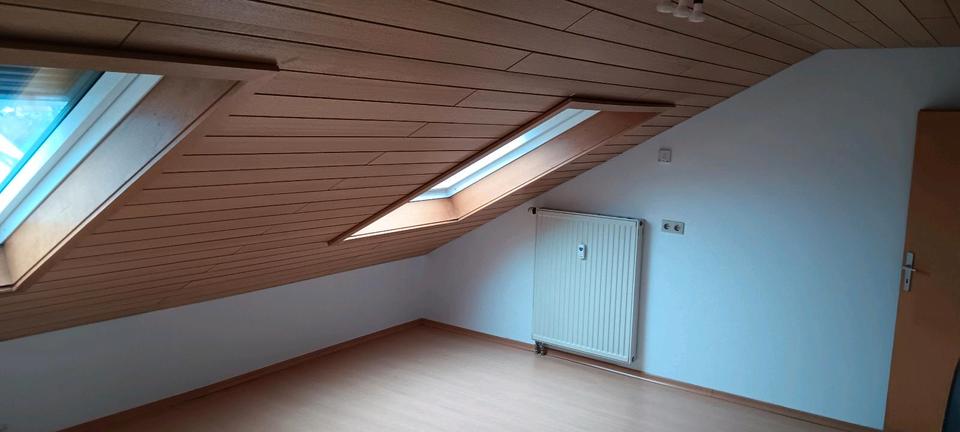 Dachgeschoßwohnung Haigerloch - 3 Zimmer, 70 m&sup2;, 700&euro; | Angebot:24476839