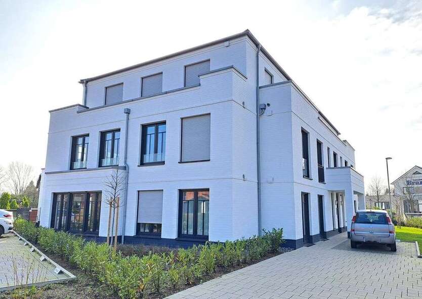 Wohnung zum Mieten in Bad Zwischenahn 1.210 € 91.18 m²