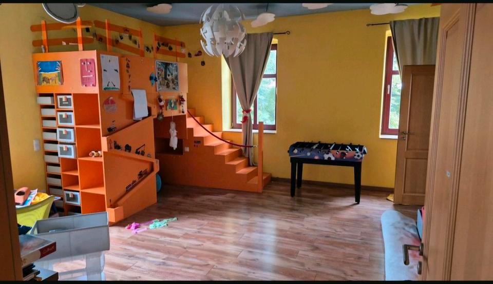 Einfamilienhaus Jüterbog - 7 Zimmer, 345 m&sup2;, 450.000&euro; | Angebot:24306672