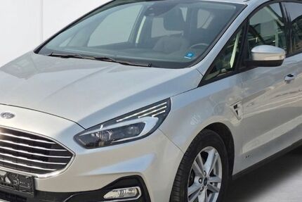 Ford S-Max 106.200 km 16.700 &euro; Willich 47877