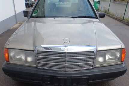 Mercedes-Benz 190 187.000 km 3.499 € Landsberg am Lech 86899