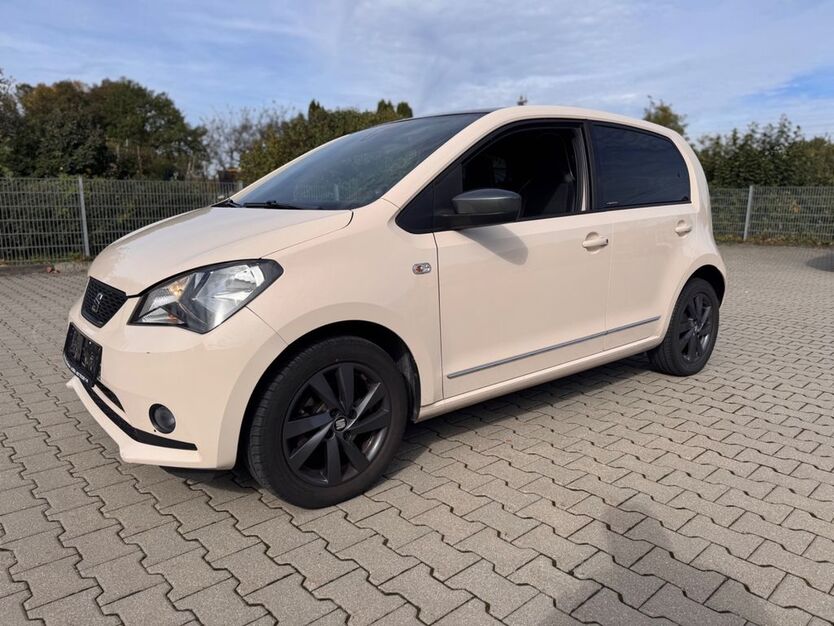 Seat Mii 82.000 km 6.999 € München 81825