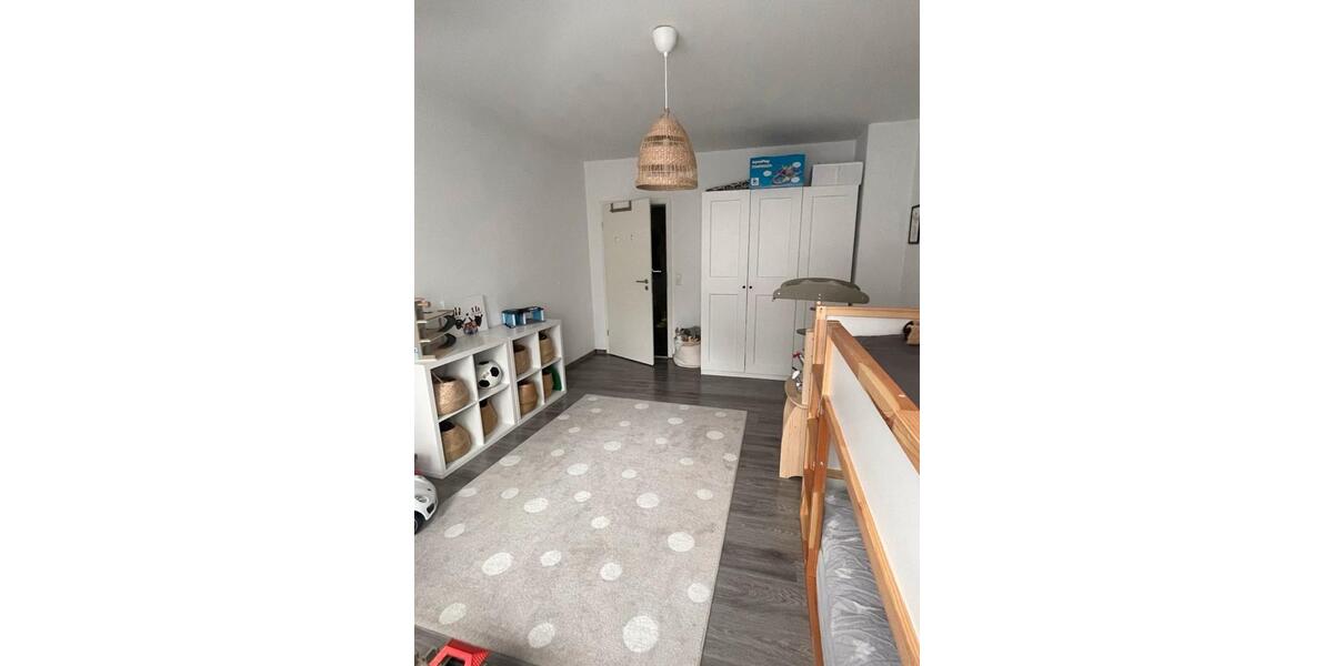 Etagenwohnung Besigheim - 4 Zimmer, 98 m&sup2;, 400.000&euro; | Angebot:26351151