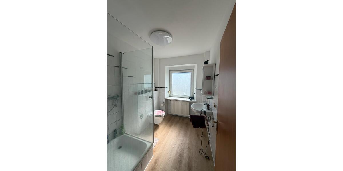 Etagenwohnung Eppelborn - 3 Zimmer, 80 m&sup2;, 730&euro; | Angebot:26293954