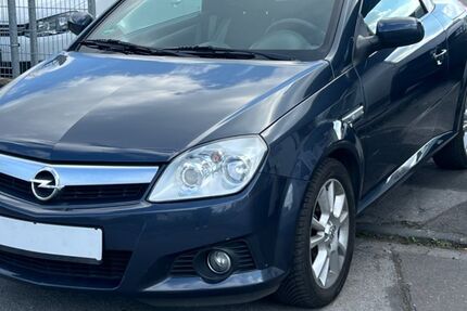 Opel Tigra 92.000 km 2.700 &euro; Hilden 40721