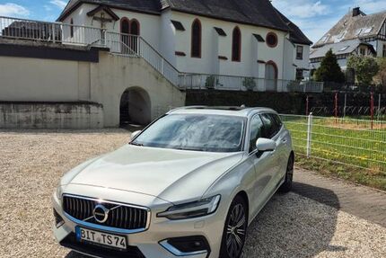 Volvo V60 219.898 km 13.990 &euro; Piesport 54498