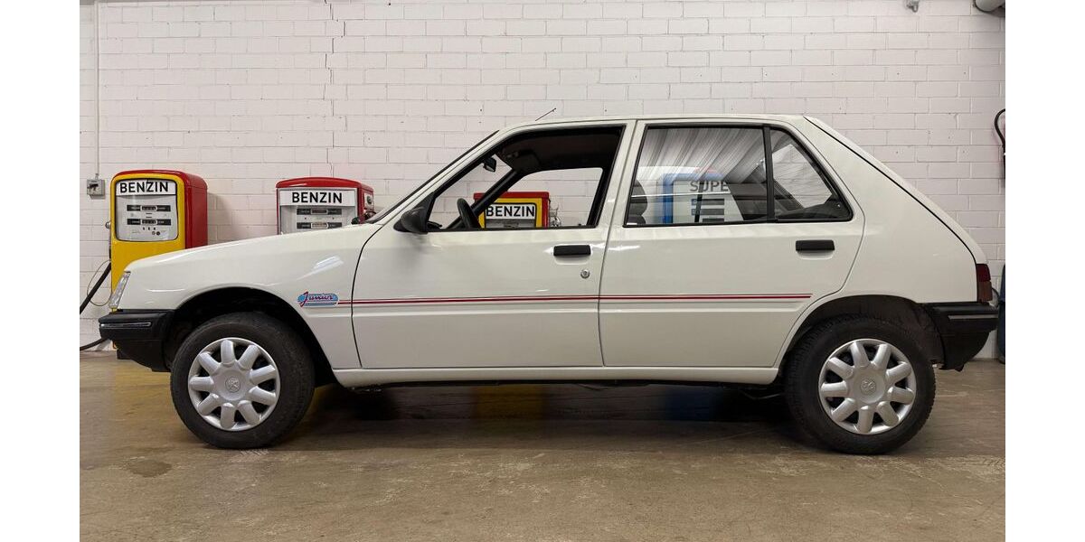 Peugeot 205 147.133 km 3.490 &euro; Bopfingen 73441