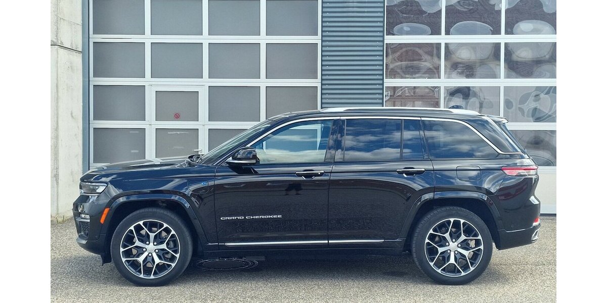 Jeep Grand Cherokee Summit Reserve Plug-In-Hybrid 4xe 30.000 km 61.799 &euro; Landau 76829