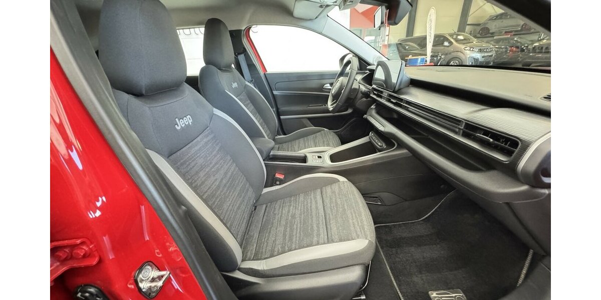 Jeep Avenger Elektro Longitude 54 kWh Navigation 24.400 km 19.790 &euro; Lich 35423