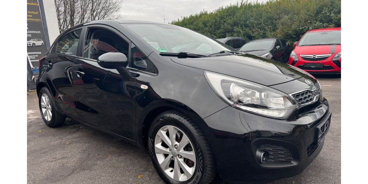 Kia Rio 175.000 km 5.498 &euro; essen 45359