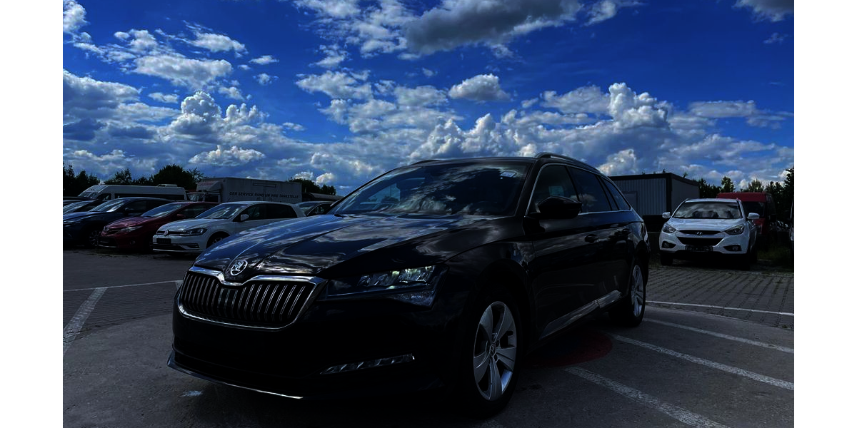 Skoda Superb 126.421 km 18.799 &euro; Berlin 12359