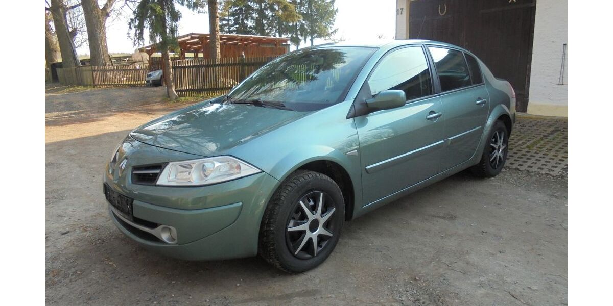 Renault Megane 124.200 km 2.990 &euro; Schwaara 07554