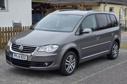 VW Touran 111.600 km 5.999 &euro; Werder 14542
