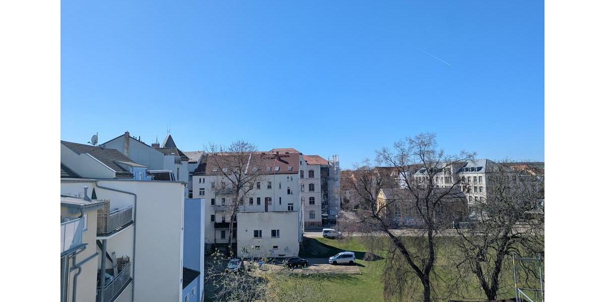 Dachgeschoßwohnung Zwickau - 2 Zimmer, 64 m&sup2;, 385&euro; | Angebot:26404470