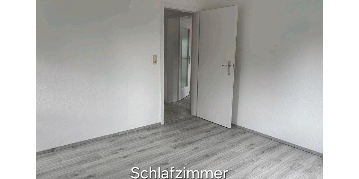 Dachgeschoßwohnung Egenhausen - 4 Zimmer, 65 m&sup2;, 550&euro; | Angebot:26662139