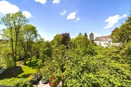 Haus zum Kaufen in Essen 749.000 € 241 m² 9 zimmer