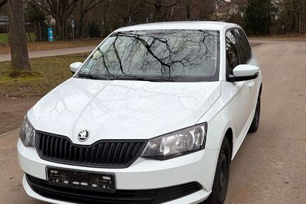 Skoda Fabia 98.000 km 7.000 &euro; Stuttgart 70563