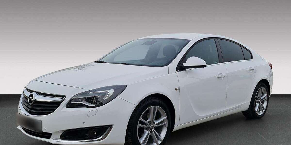 Opel Insignia 104.000 km 11.990 &euro; Pettendorf 93186
