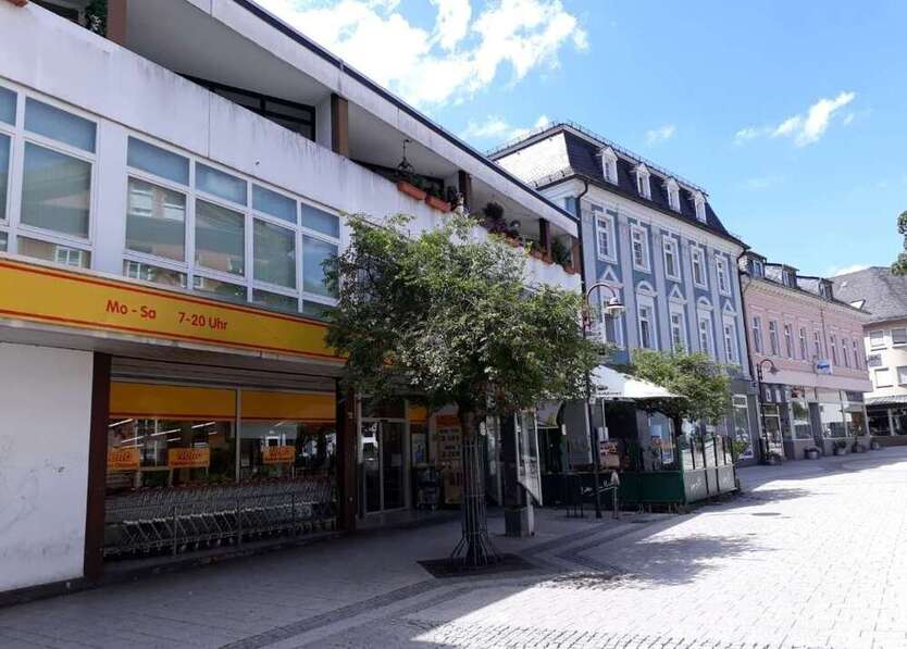 Einzelhandel in Idar- Oberstein 8.100 € 960 m²