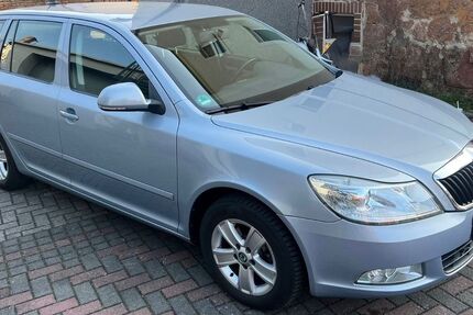 Skoda Octavia 129.700 km 6.390 &euro; Dresden 01139