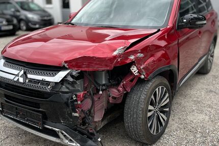 Mitsubishi Outlander 52.058 km 9.990 &euro; Forsting Pfaffing 83539