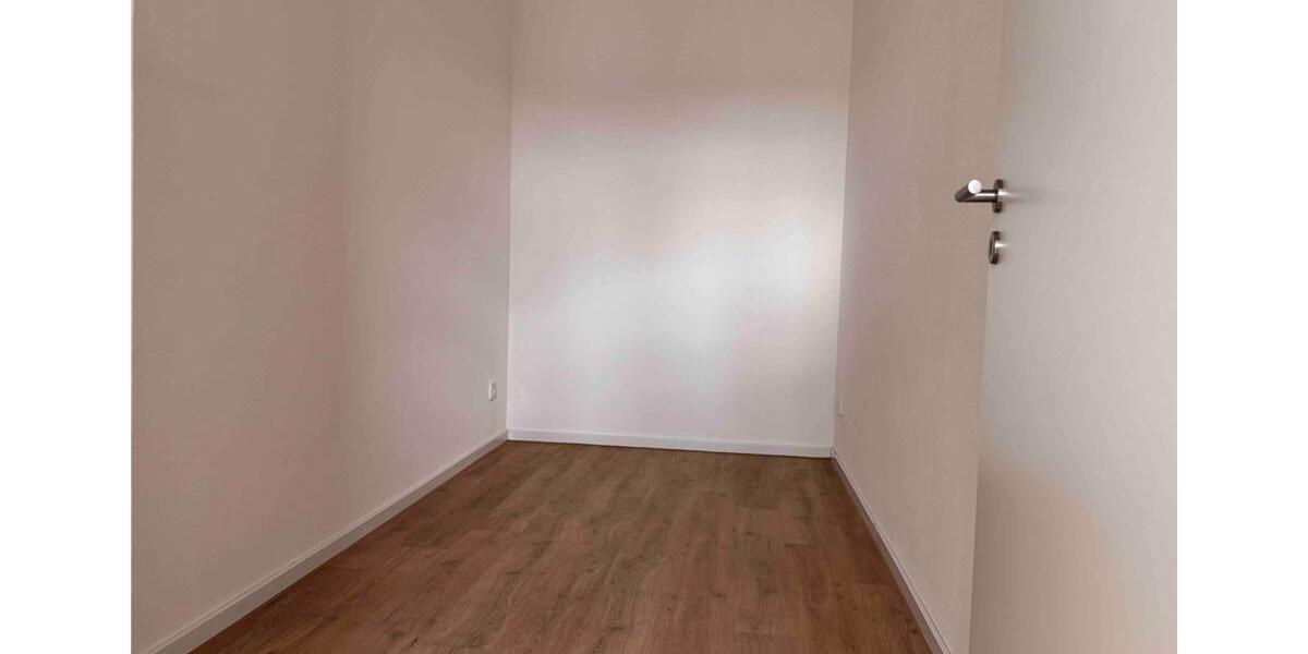 Einfamilienhaus Mitterteich - 4 Zimmer, 136 m&sup2;, 1.360&euro; | Angebot:24840843