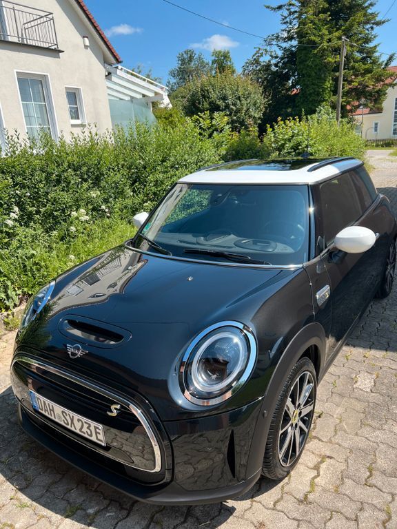 Cooper SE