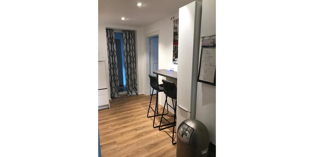 Idyllisches EFH mit großem Garten und Pool (Kauf möglich) 7 zimmer