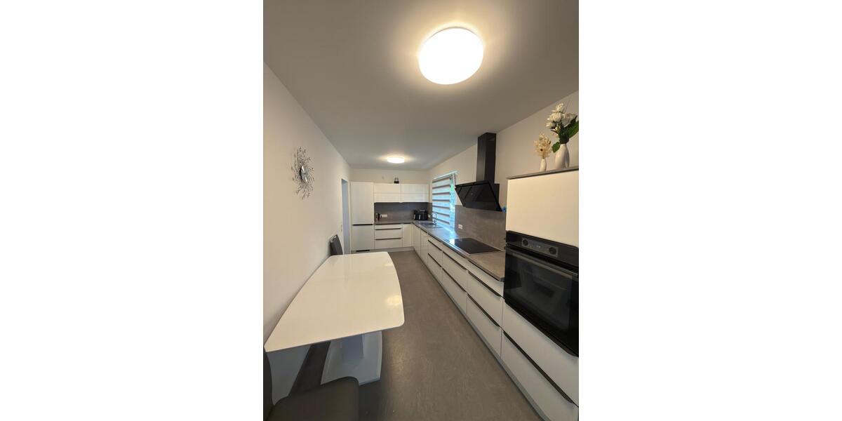 Erdgeschoßwohnung Bad Pyrmont - 4 Zimmer, 115 m&sup2;, 235.000&euro; | Angebot:26856347