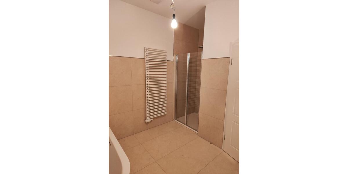 Erdgeschoßwohnung Güstrow - 5 Zimmer, 140 m&sup2;, 1.400&euro; | Angebot:26381991