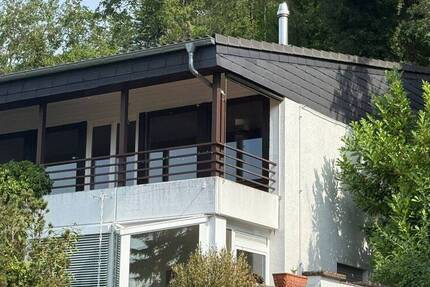 **Beeindruckende Doppelhaushälfte in Best-Lage von Gelnhausen-Stadt mit Traumblick** 5 zimmer