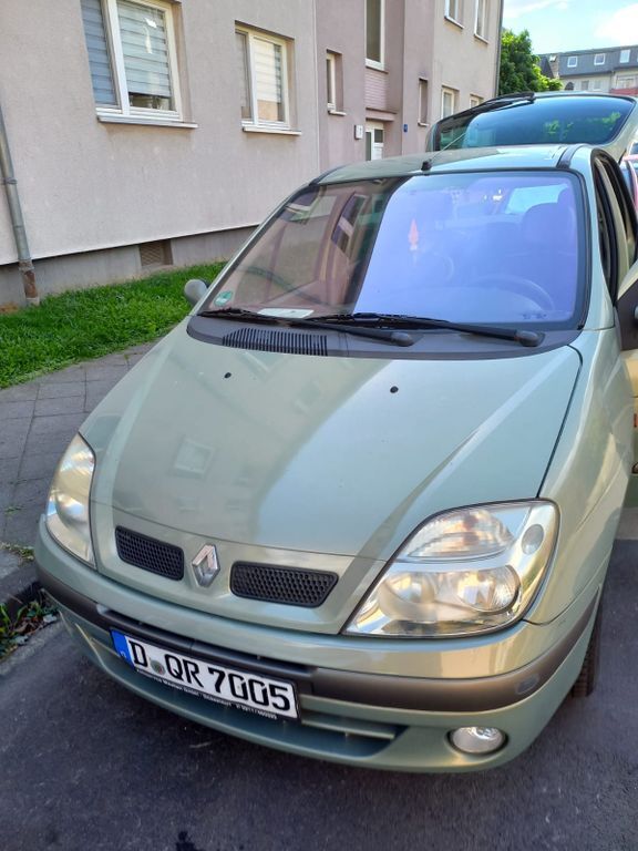 Renault Megane 197.000 km 1.050 € Düsseldorf 40468