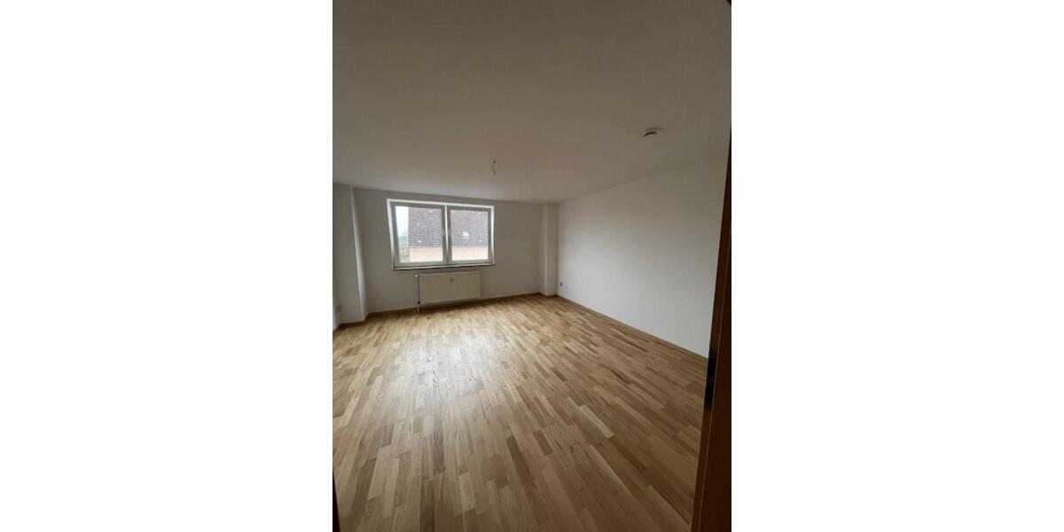 Etagenwohnung Wesenberg - 3 Zimmer, 75 m&sup2;, 450&euro; | Angebot:25723467