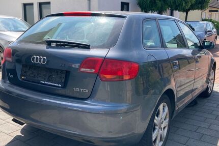 Audi A3 219.999 km 3.199 &euro; Düren 52351