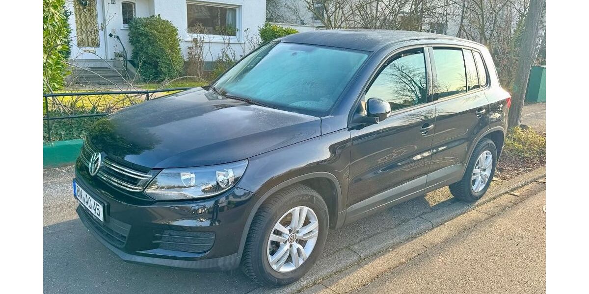 VW Tiguan 76.000 km 12.499 &euro; Bonn 53179