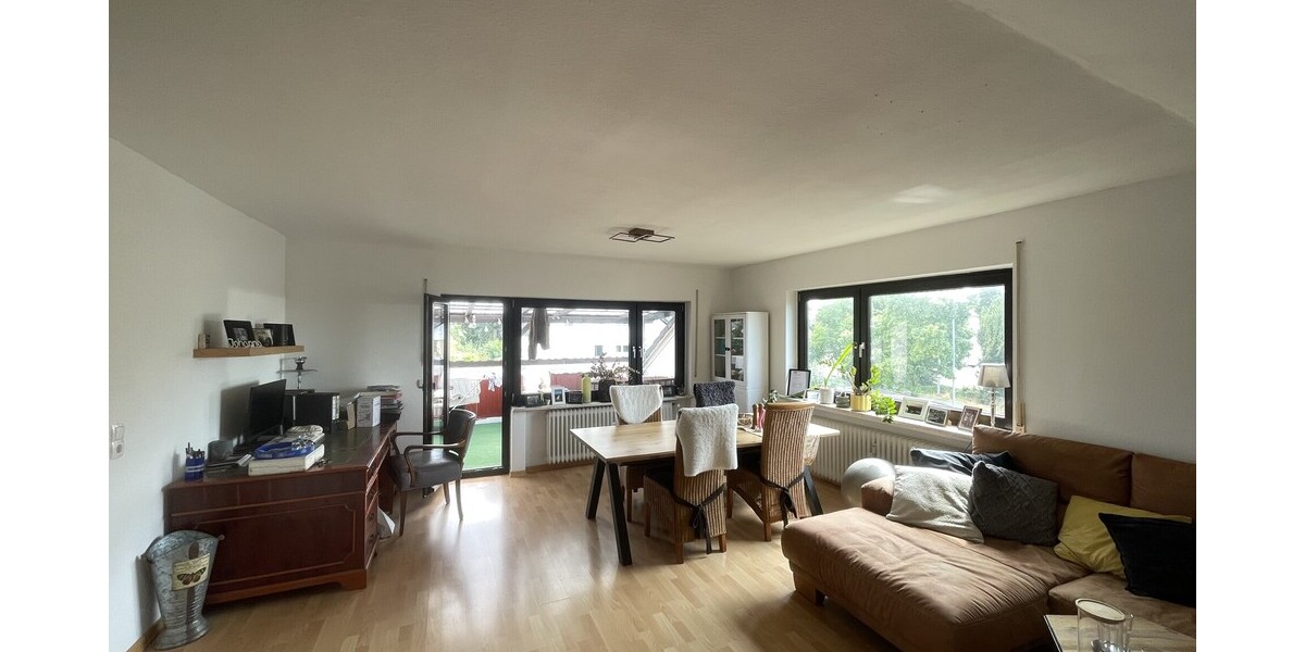 69 m² zum Wohlfühlen – Dachgeschosswohnung mit Stellplatz - Dachgeschoßwohnung Bad Honnef / Aegidienberg Aegidienberg | Angebot:27133833