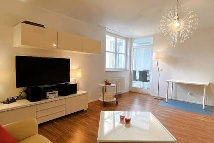 Möbliertes 3 Zimmer-Apartment mit TG-Stellplatz!