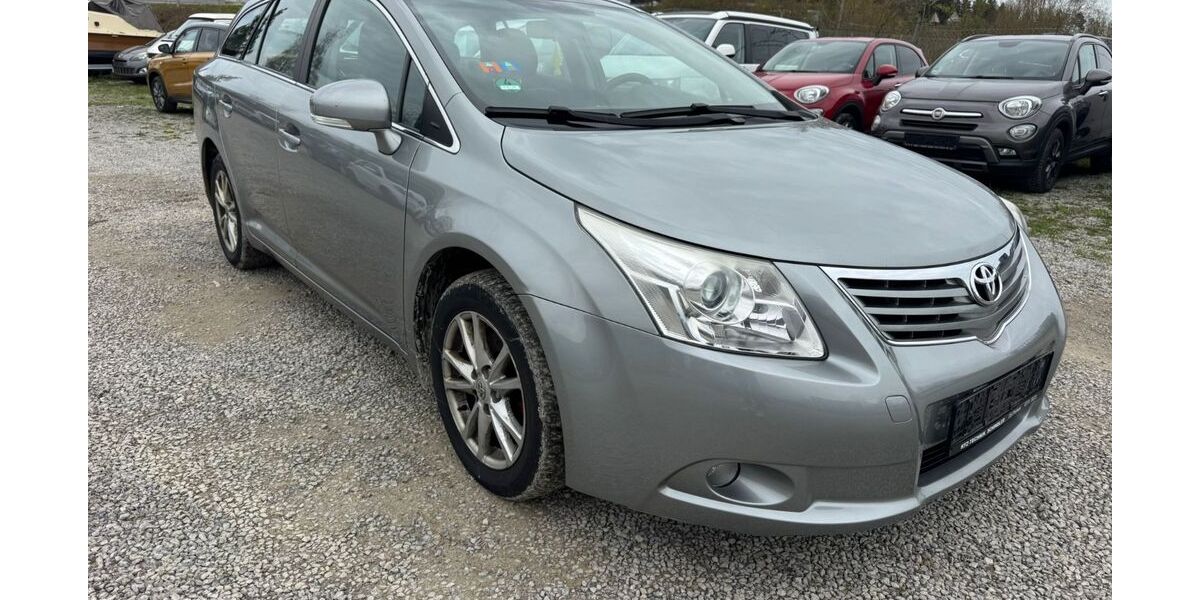 Toyota Avensis 187.000 km 4.190 &euro; Schwenningen 78056