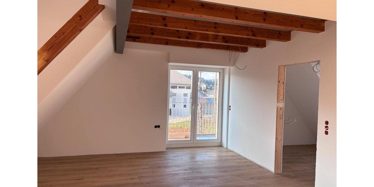 Dachgeschoßwohnung Meßstetten - 2.5 Zimmer, 65 m&sup2;, 850&euro; | Angebot:25794065