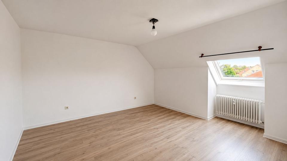 Dachgeschoßwohnung Fürstenau - 3 Zimmer, 78 m&sup2;, 580&euro; | Angebot:26663679