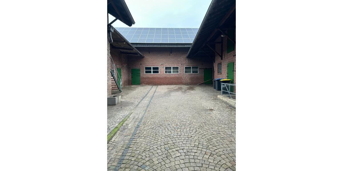 Geräumiges Haus mit Innenhof und Nebengebäuden in GangeltStahe zimmer