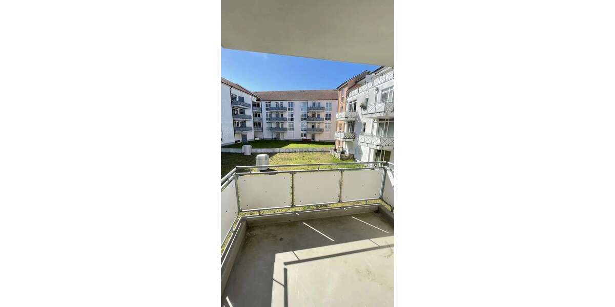 Etagenwohnung Rostock Steintor-Vorstadt - 2 Zimmer, 72 m&sup2;, 864&euro; | Angebot:27347807