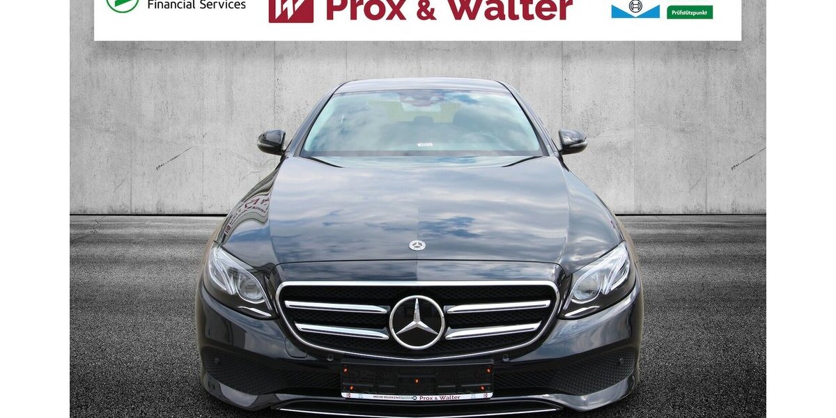 Mercedes-Benz E 220 d Avantgarde NAVI+LED+KAMERA+STANDHEIZUNG 36.458 km 38.500 &euro; Hagenow 19230