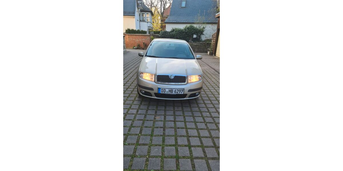Skoda Fabia 56.230 km 2.690 &euro; Dresden 01129
