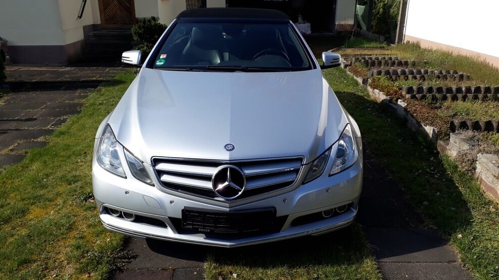 E 200